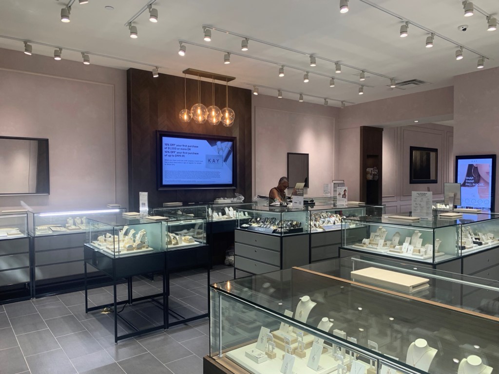 Blue Nile: History, the James Allen Merger and What It Means for Diamond Buyers in 2026